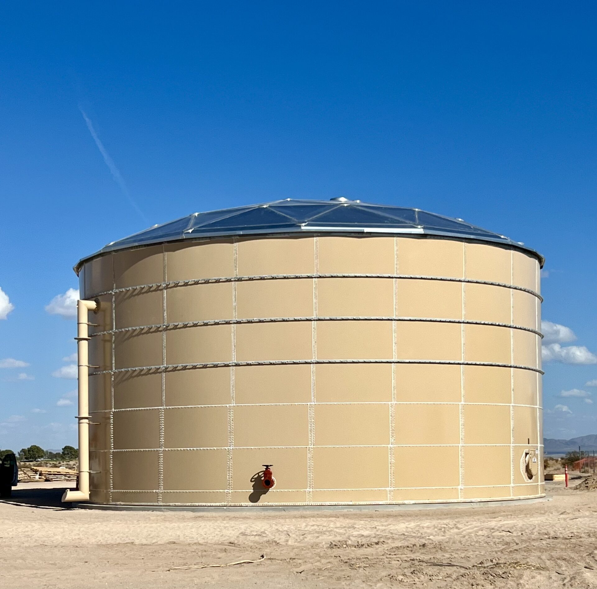 Epoxy-coated carbon steel storage tank for municipal and industrial water applications